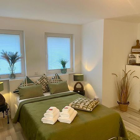 40Qm Wohlfuehl-Apartment Im Gruenen Mit Sorglospaket Вупперталь Екстер'єр фото